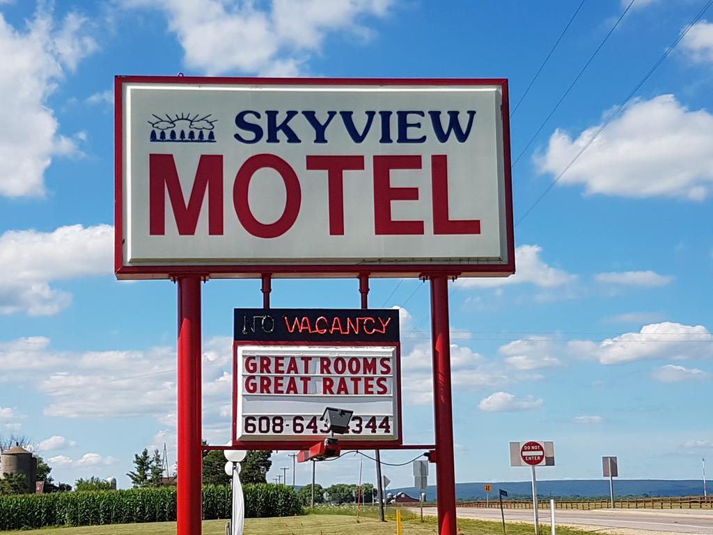 Skyview Motel - 프레리더삭 외부 사진